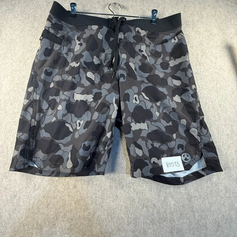 Magpul Industries Mens Camo Board Shorts Grey Black Swim Trunks Size 35